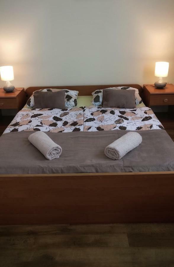 Apartments Vidos Drežnik Grad Eksteriør billede